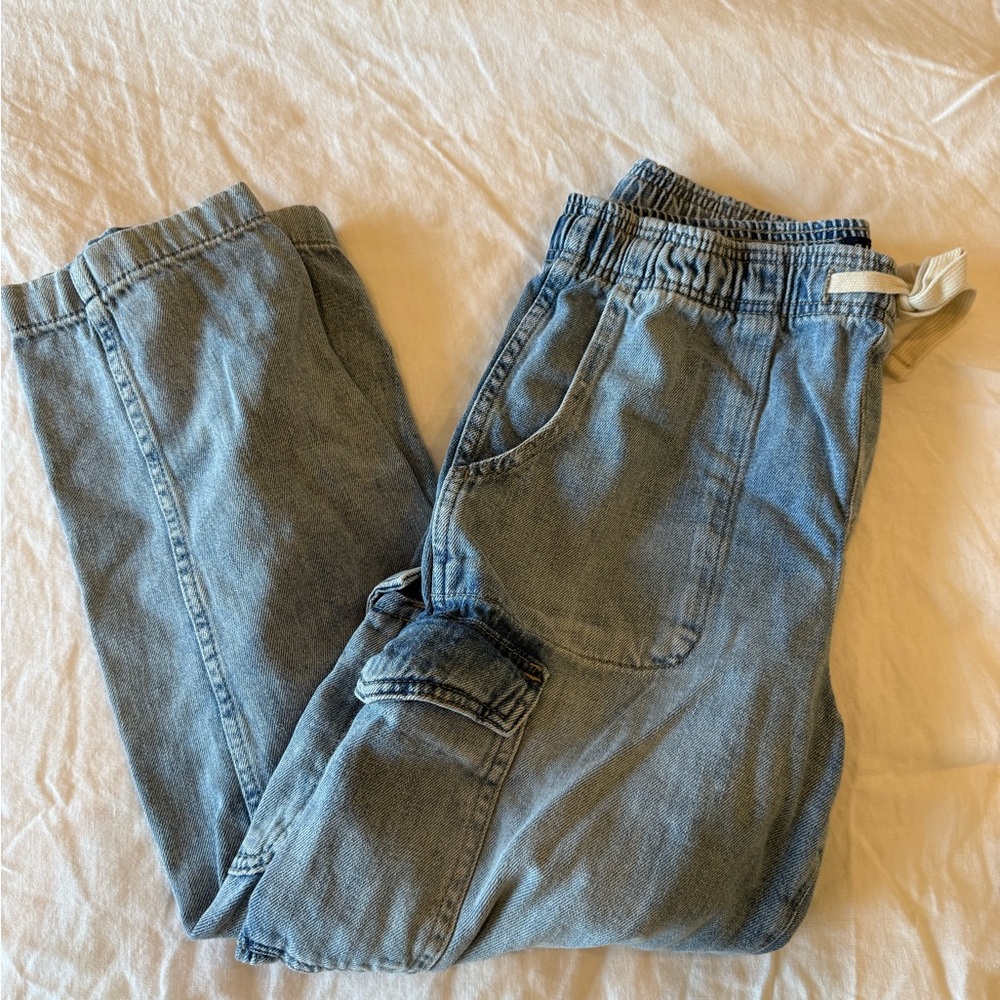 GAP Light Blue Elastic Waist Jeans
